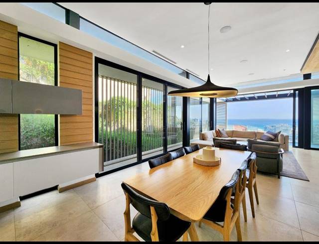 3 BEDROOM APARTMENT FOR SALE IN BANTRY BAY